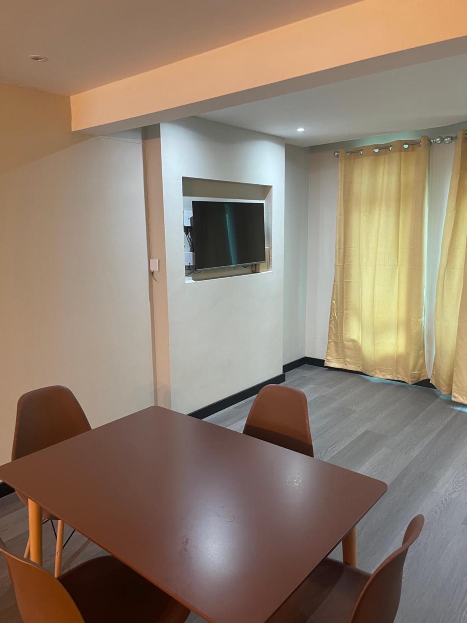 Phoenix Beach Apartments Sea View Flic-en-Flacq Eksteriør billede